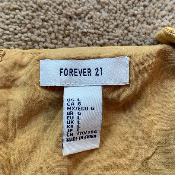 Forever 21 Romper - Picture 3 of 3